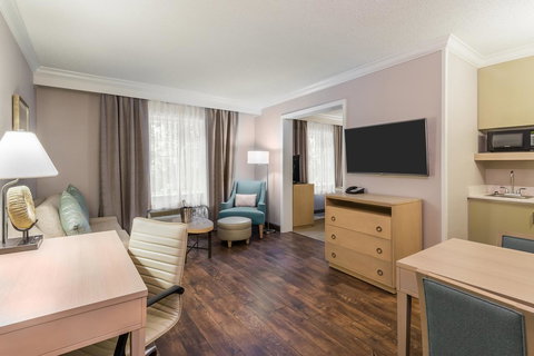 Holiday Inn Express Fairhope - Point Clear - Renee 9