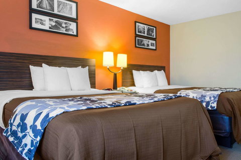 Sleep Inn & Suites East Chase - Renee 35