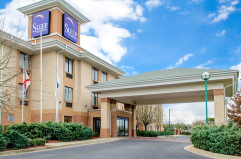 Sleep Inn & Suites East Chase - Renee 0