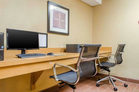 Sleep Inn & Suites East Chase - Renee 31