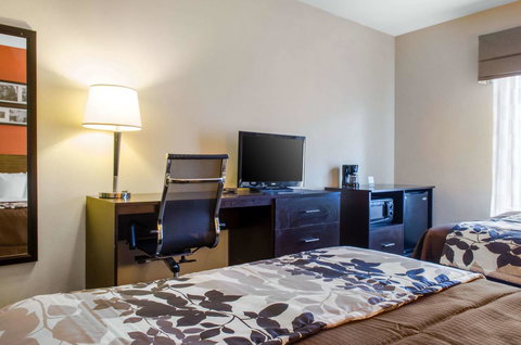 Sleep Inn & Suites East Chase - Renee 11