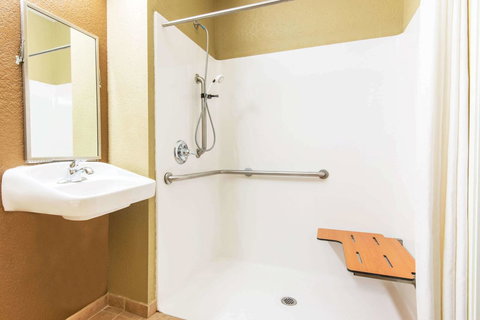 Microtel Inn And Suites Montgomery - Renee 22