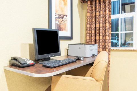 Microtel Inn And Suites Montgomery - Renee 3