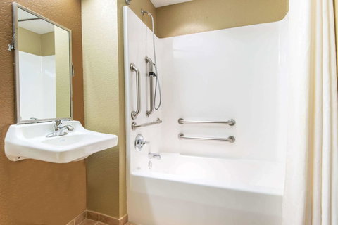 Microtel Inn And Suites Montgomery - Renee 18