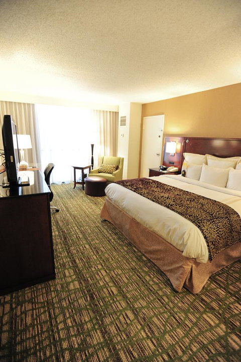 Mobile Marriott - Qld Realsetate 16