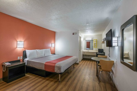 Motel 6 Dothan - Qld Realsetate 5