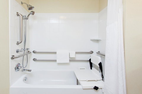 Wiregrass Hotel - Qld Realsetate 18