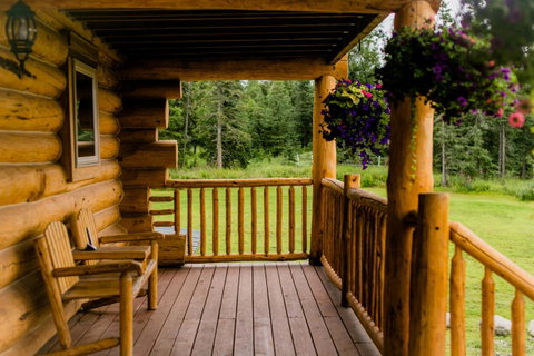 Alaska Knotty Pine B&B - Qld Realsetate 1