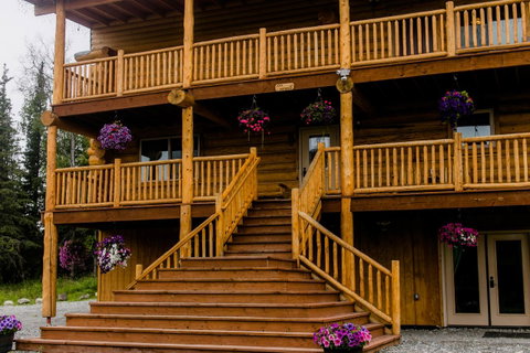 Alaska Knotty Pine B&B - Qld Realsetate 2