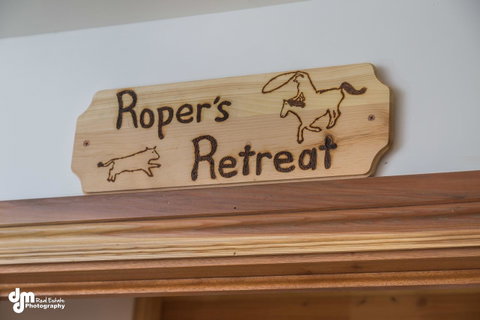 Alaska Knotty Pine B&B - Qld Realsetate 30