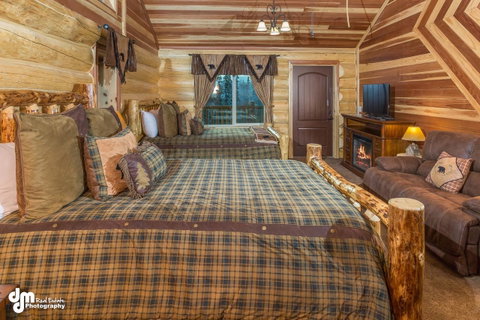 Alaska Knotty Pine B&B - Qld Realsetate 13