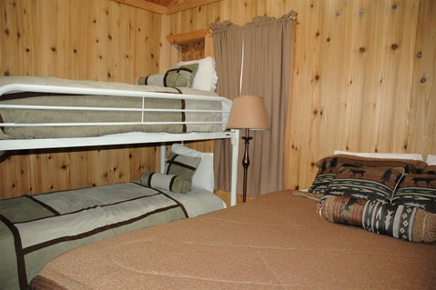 Gwin's Lodge - Qld Realsetate 27