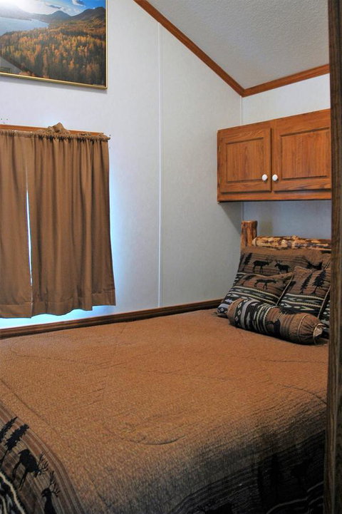 Gwin's Lodge - Qld Realsetate 39