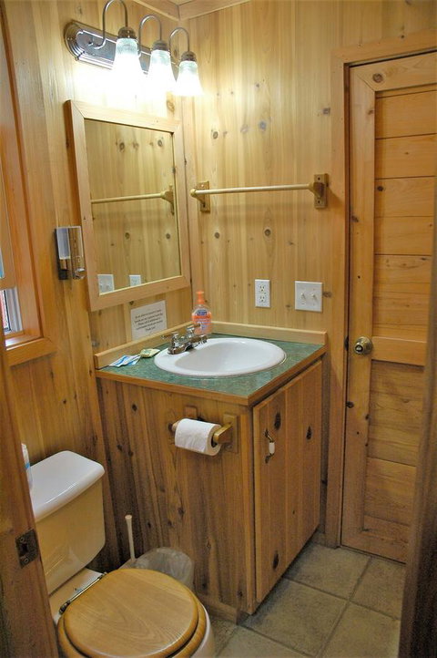 Gwin's Lodge - Qld Realsetate 25