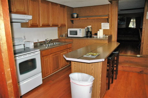 Gwin's Lodge - Qld Realsetate 21