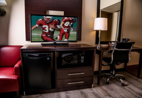 Red Roof Inn PLUS+ Williams â€“ Grand Canyon - Renee 35