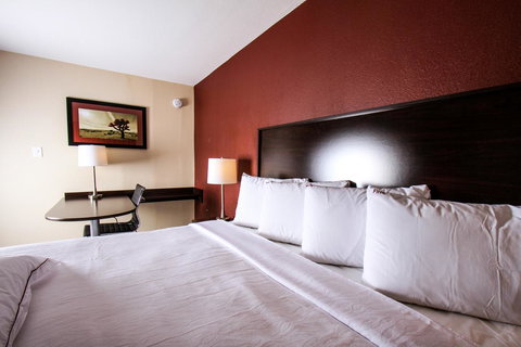 Red Roof Inn PLUS+ Williams â€“ Grand Canyon - Renee 20