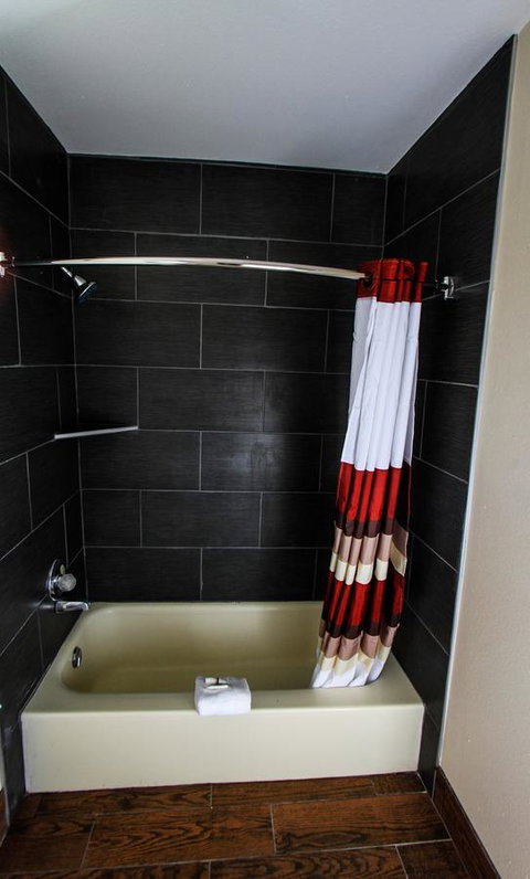 Red Roof Inn PLUS+ Williams â€“ Grand Canyon - Renee 16