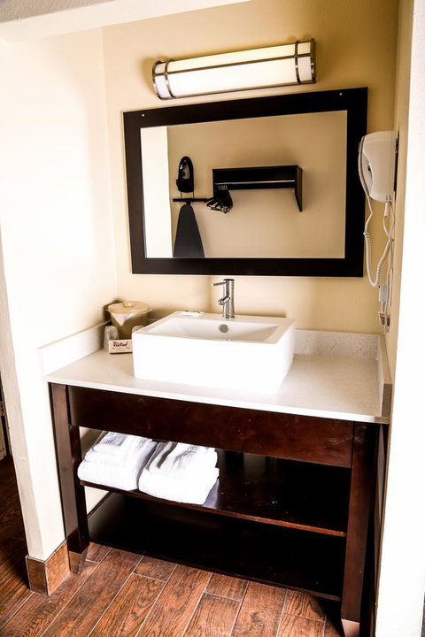 Red Roof Inn PLUS+ Williams â€“ Grand Canyon - Renee 37