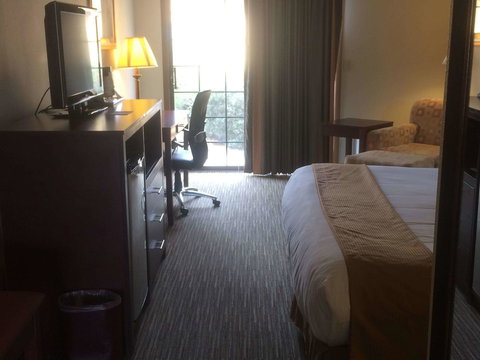 Best Western Green Valley Inn - Renee 24