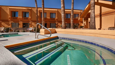 Best Western Green Valley Inn - Renee 26