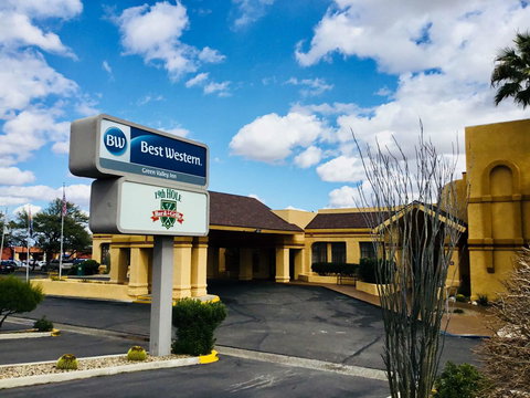 Best Western Green Valley Inn - Renee 25