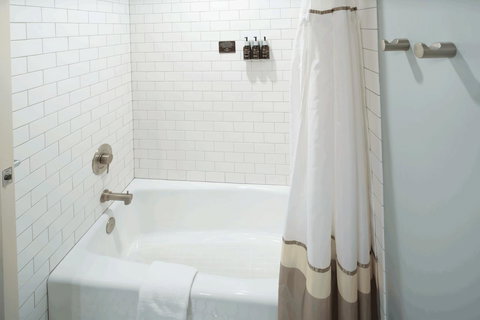 Grand Canyon Railway Hotel - Renee 21