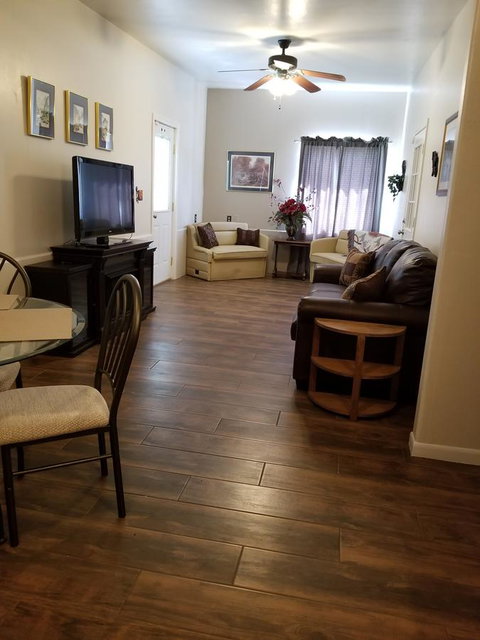 Carson's Casita - Renee 0