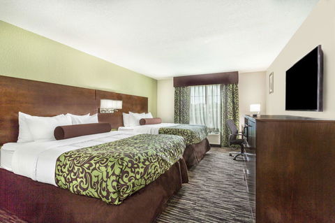 Comfort Inn & Suites - Internet Find 16