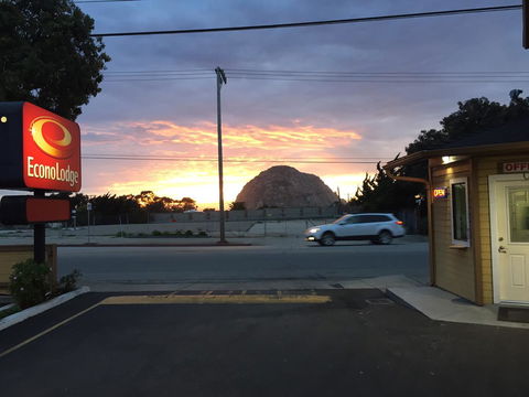 Morro Bay Beach Inn - Renee 38