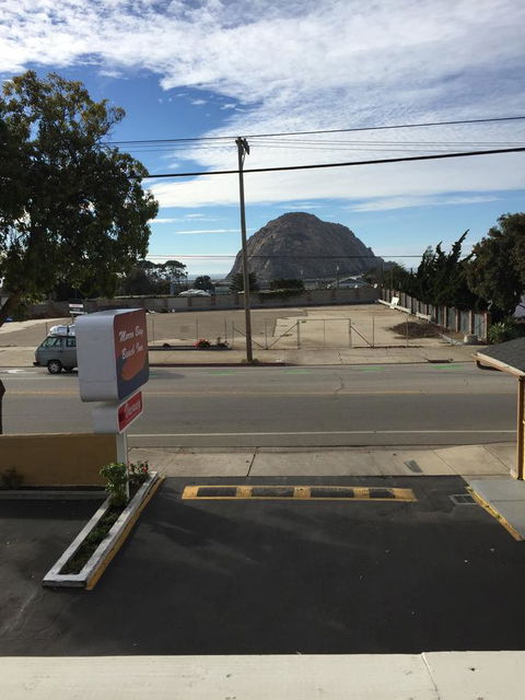 Morro Bay Beach Inn - Renee 31