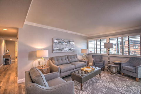 456 Embarcadero Inn & Suites - Renee 4