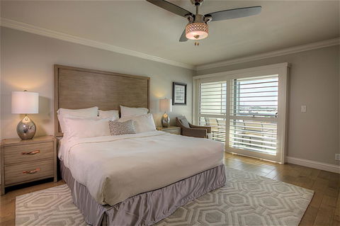 456 Embarcadero Inn & Suites - Renee 30