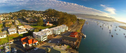 456 Embarcadero Inn & Suites - Renee 33