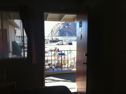 Bayfront Inn - Renee 34