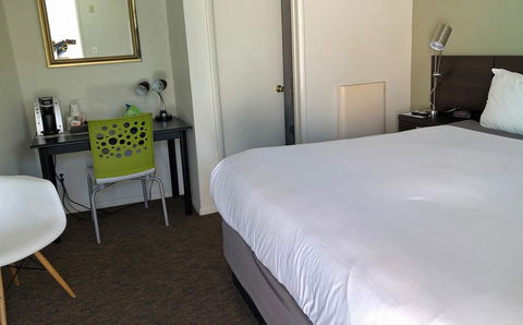 Bayfront Inn - Renee 1