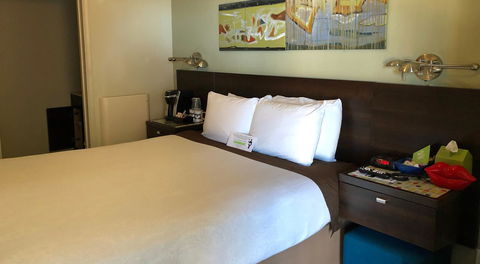 Bayfront Inn - Renee 29