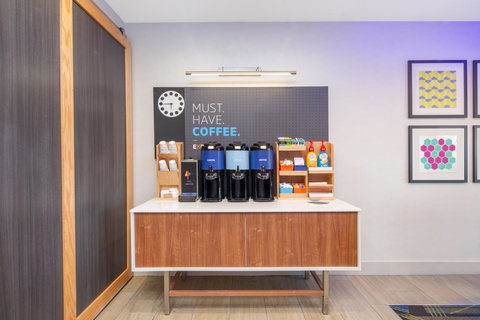 Holiday Inn Express Hotel & Suites Bishop - Internet Find 6