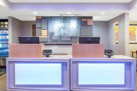 Holiday Inn Express Hotel & Suites Bishop - Internet Find 5