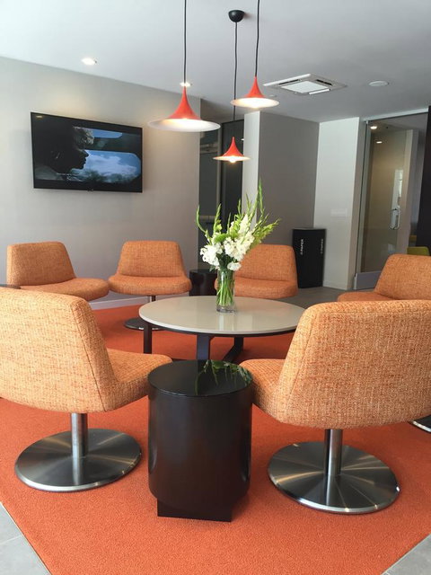 Hotel Lucent - Renee 15