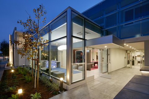 Hotel Lucent - Renee 1