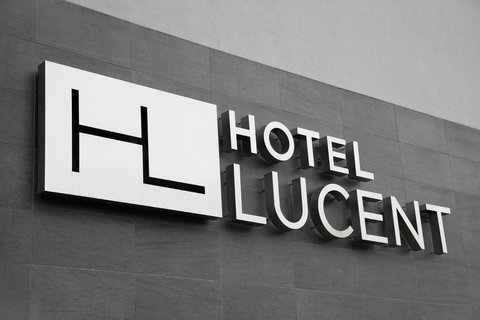 Hotel Lucent - Renee 23