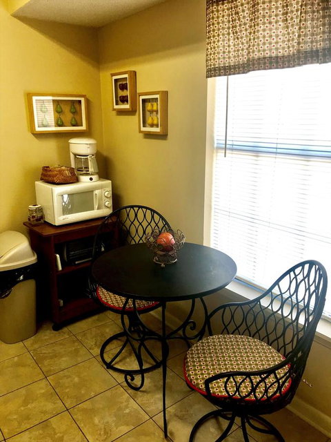 Carter's Condo - Renee 14