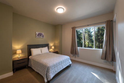 Boulder Ridge - 3BR/2BA Holiday Home - Internet Find 14