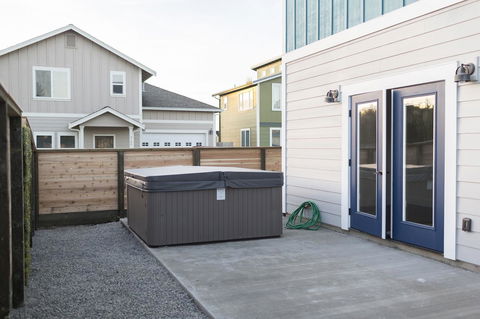 Beach Barn - Eco Cool - Renee 12