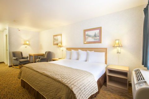 Glenwood Springs Cedar Lodge - Internet Find 34