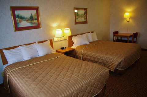 Glenwood Springs Cedar Lodge - Internet Find 15