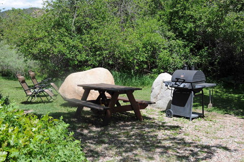 Cabin By The Creek - Renee 9