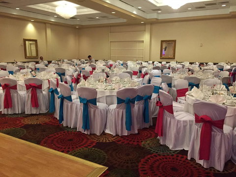 Holiday Inn Bridgeport-Trumbull-Fairfield - Swimm 26