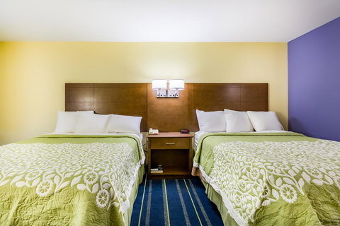 Days Inn By Wyndham Hartford/Closest Downtown - Renee 8